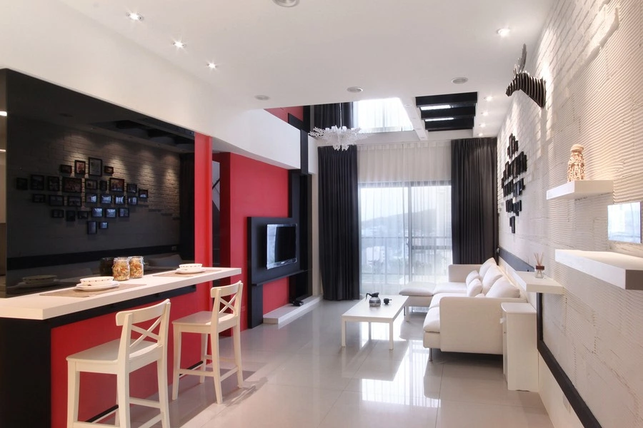 紅與黑的對話 紅與黑的對話