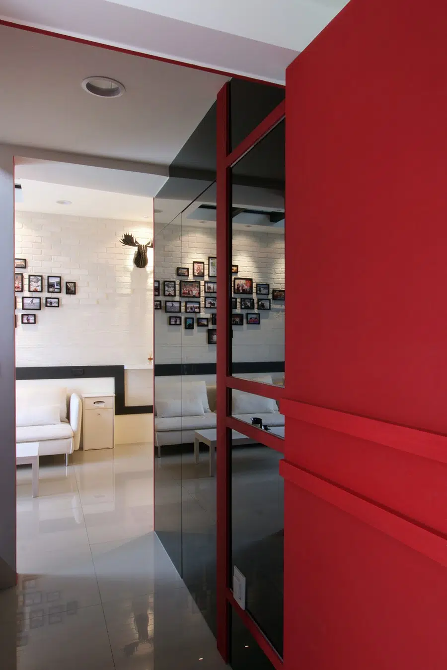 紅與黑的對話 紅與黑的對話